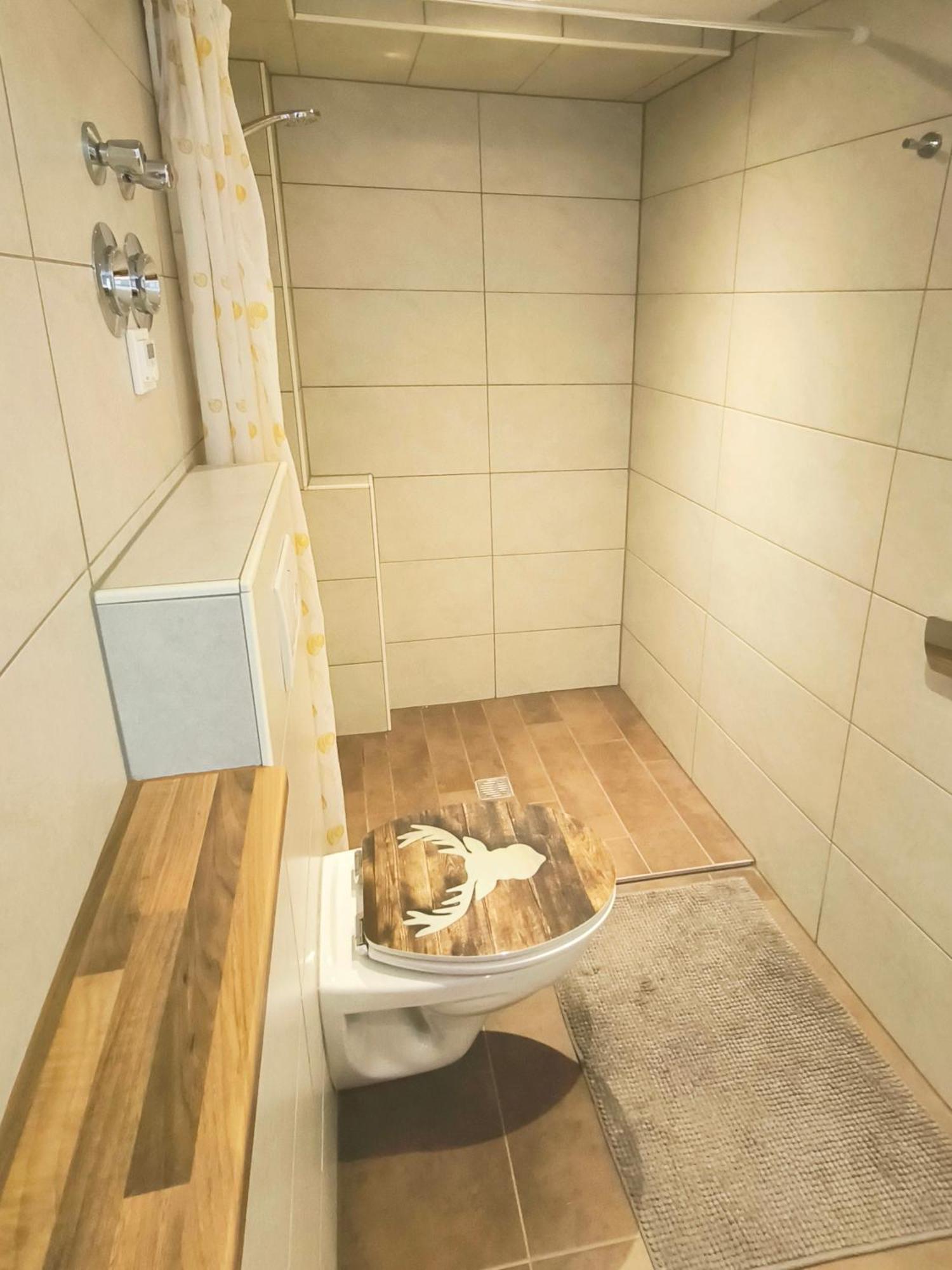Ferienwohnung Zwischen Weinheim Und Hemsbach Esterno foto